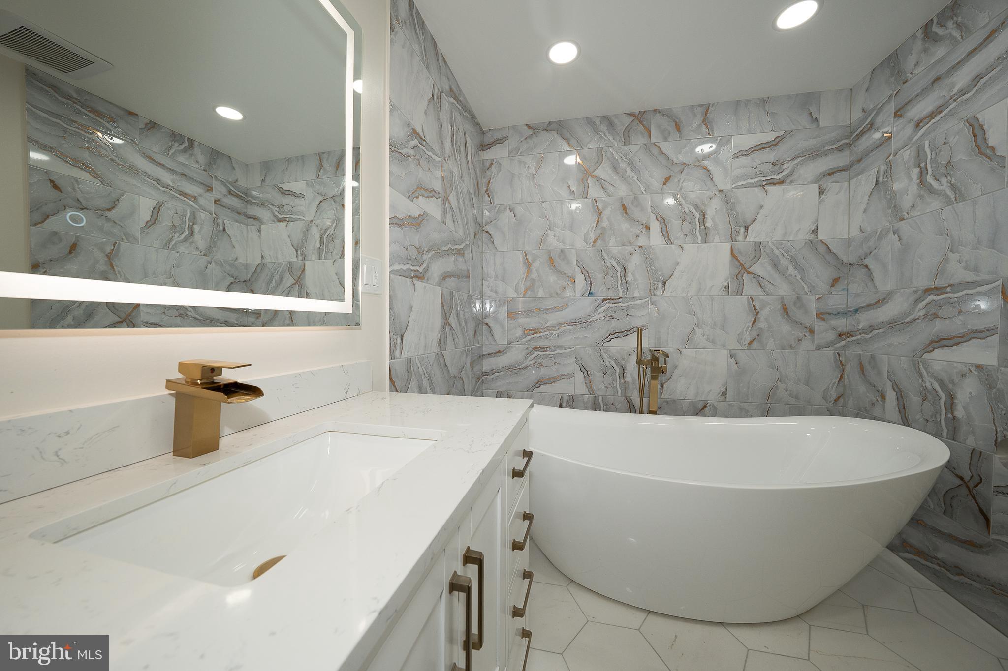 EDDINGTON PARK - Residential