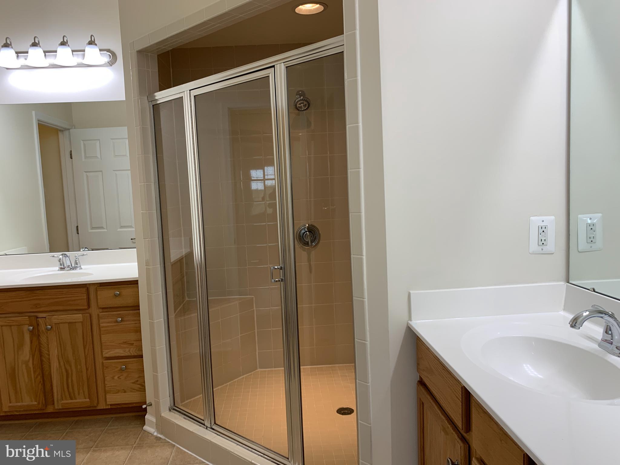 MORLEY CORNER - Residential Lease