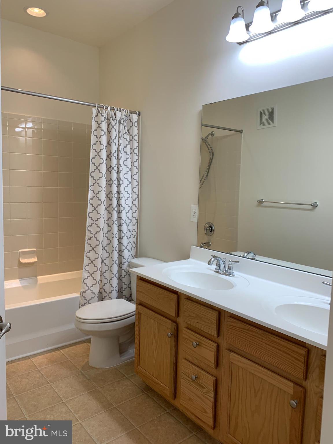 MORLEY CORNER - Residential Lease