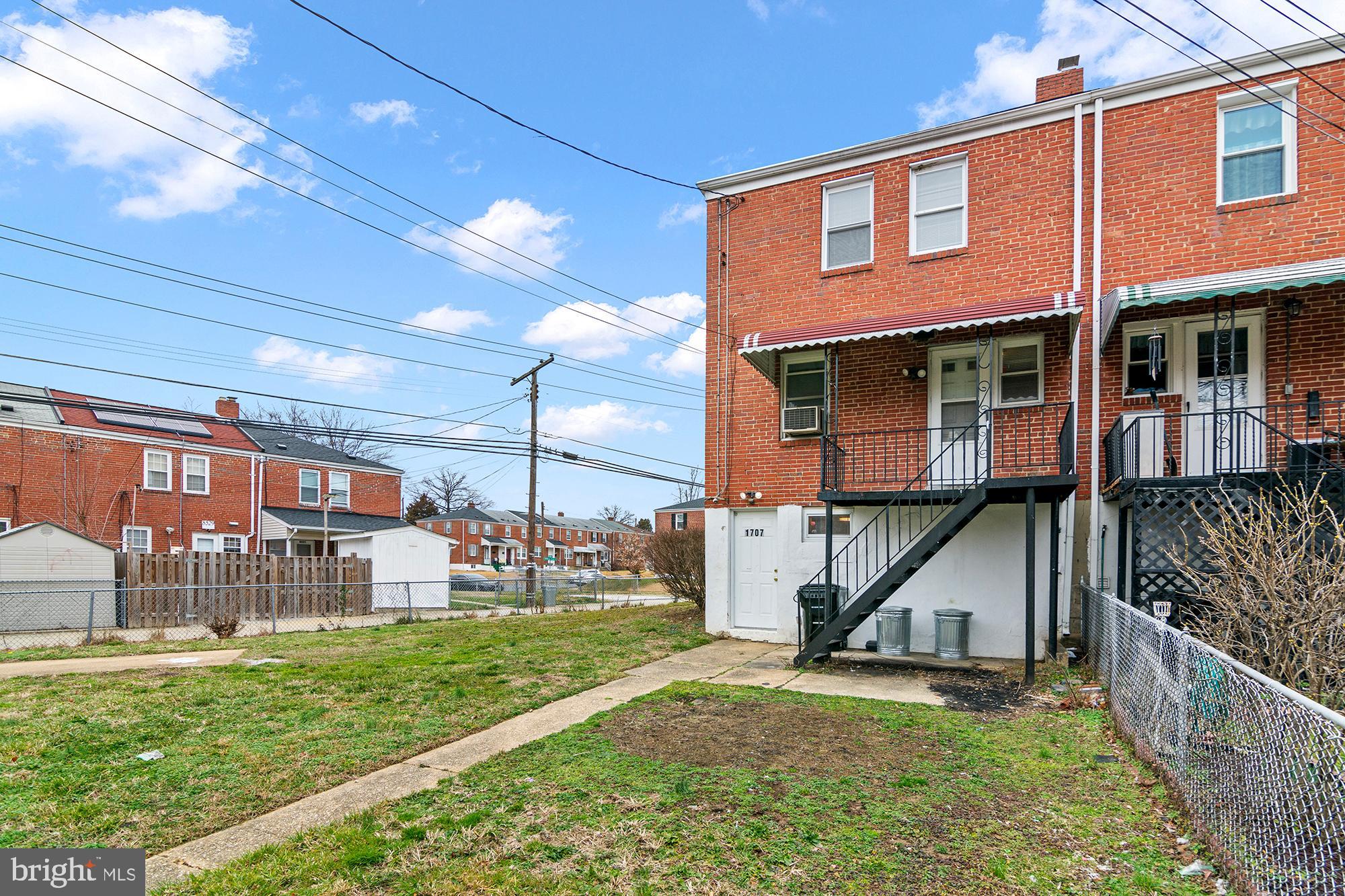 PARKVILLE - Residential Lease