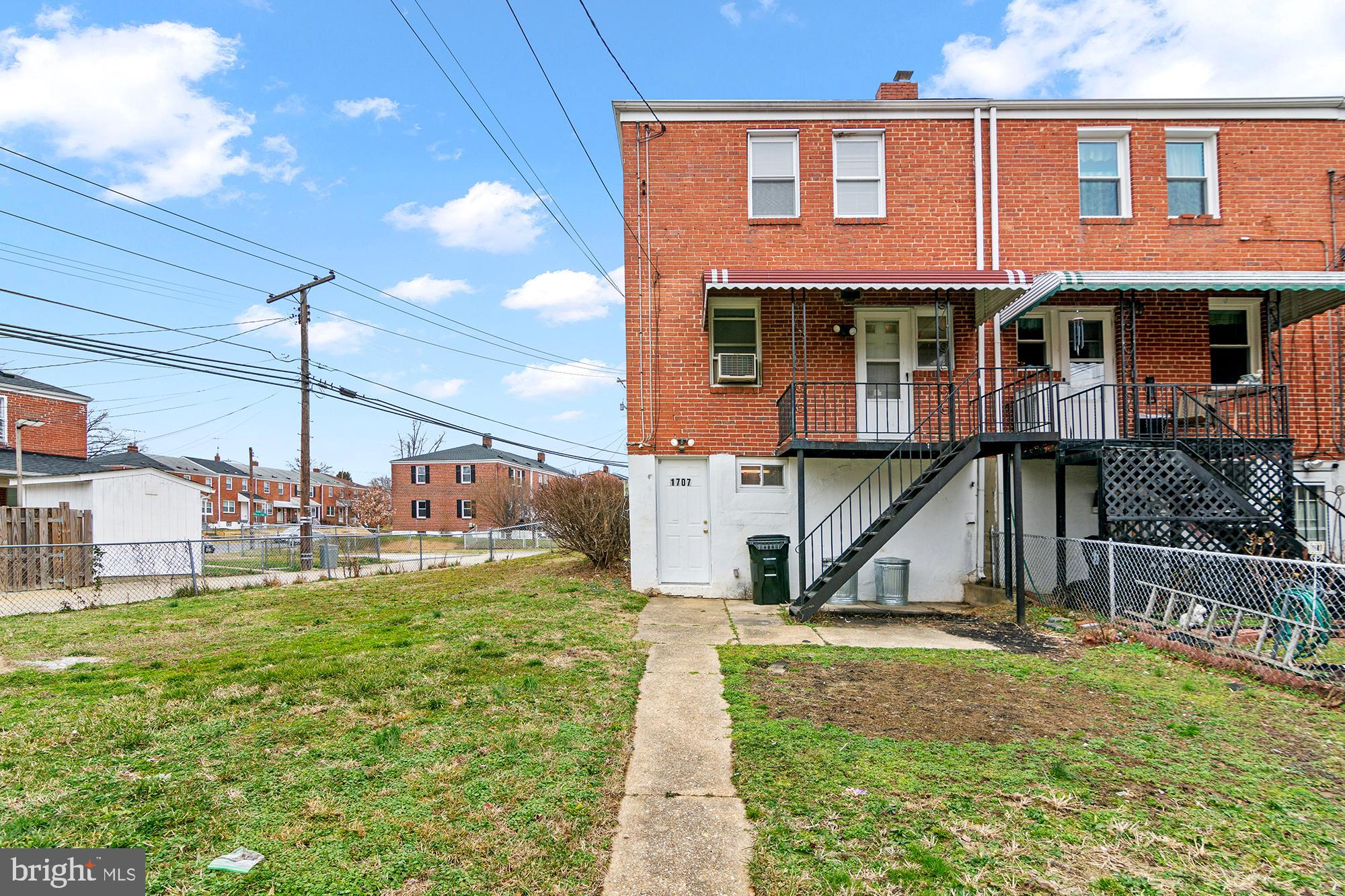 PARKVILLE - Residential Lease