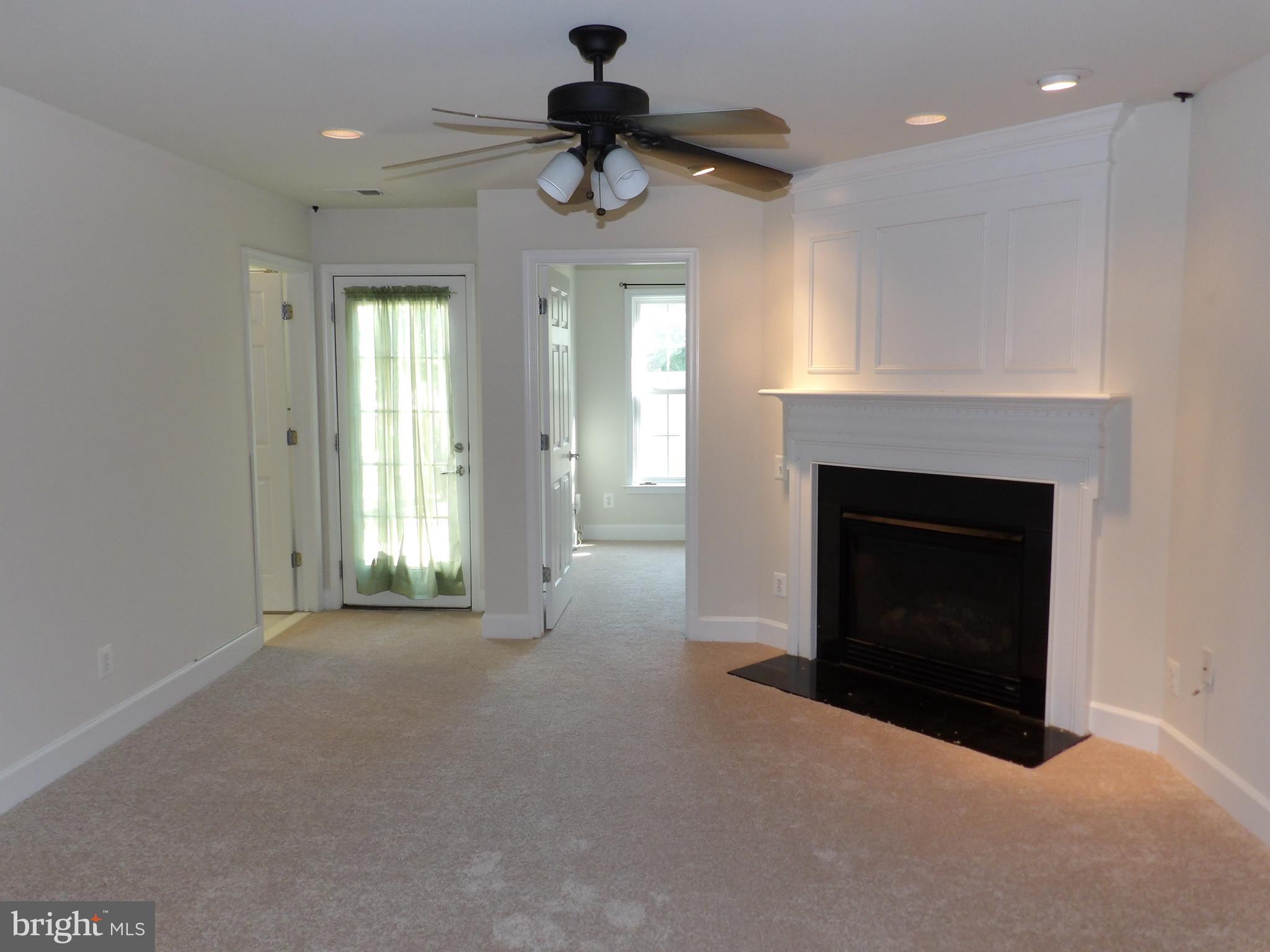 OAKLAWN - Residential Lease