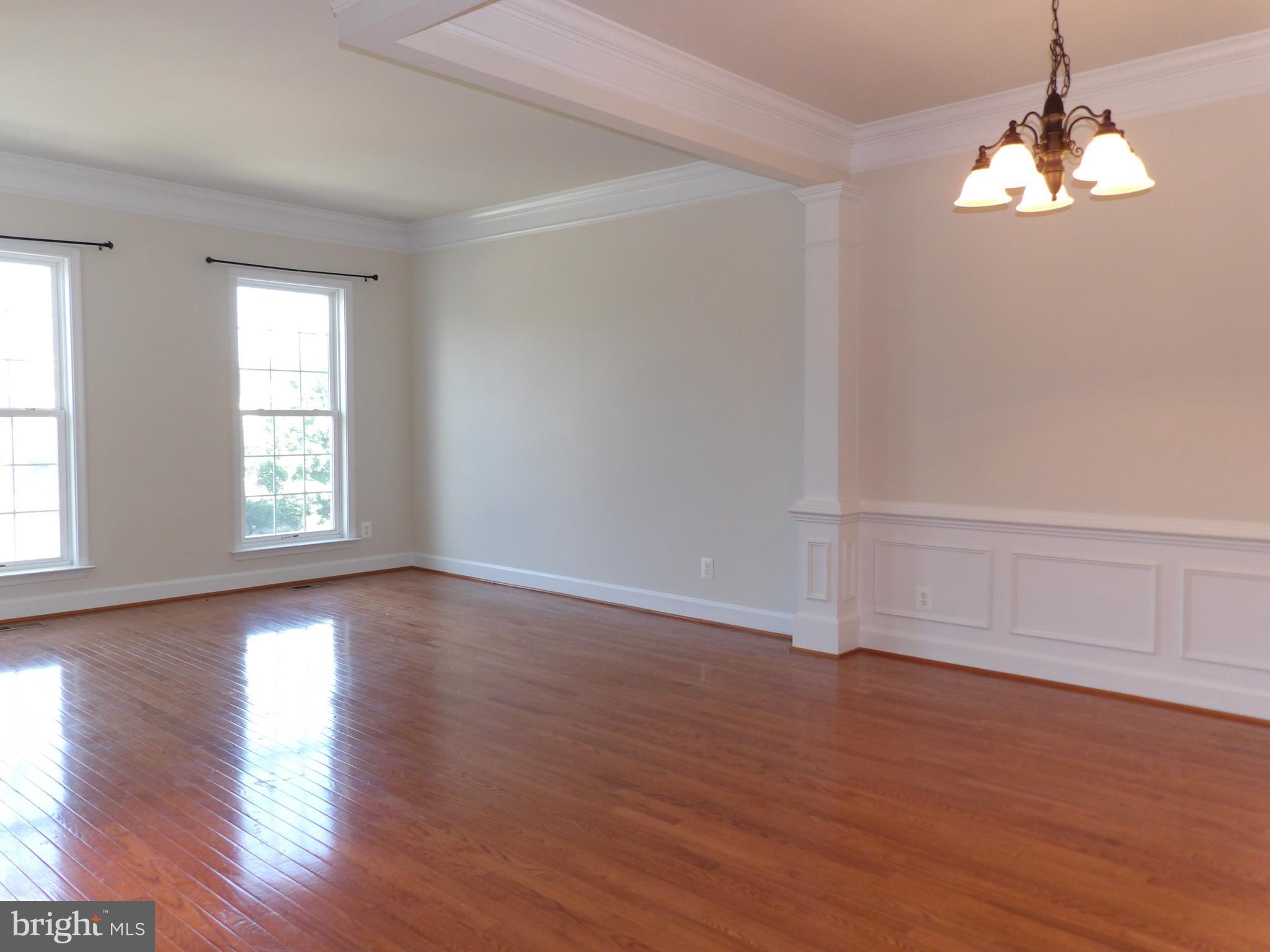 OAKLAWN - Residential Lease