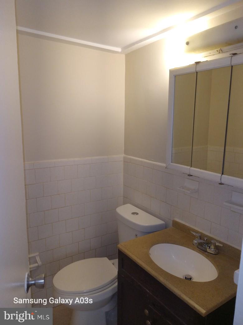 THE SEASONS - Residential Lease