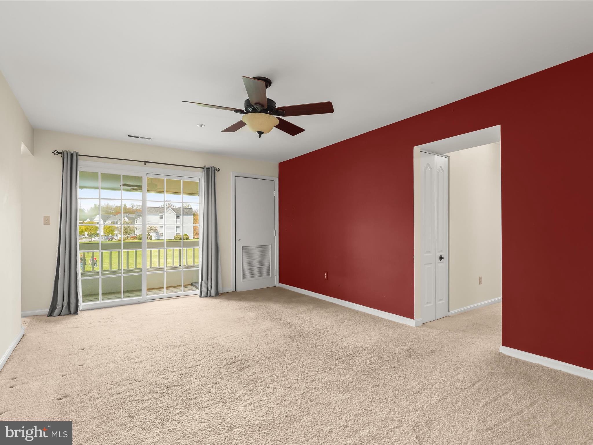 VILLAGE OF MONTGOMERY RUN - Residential