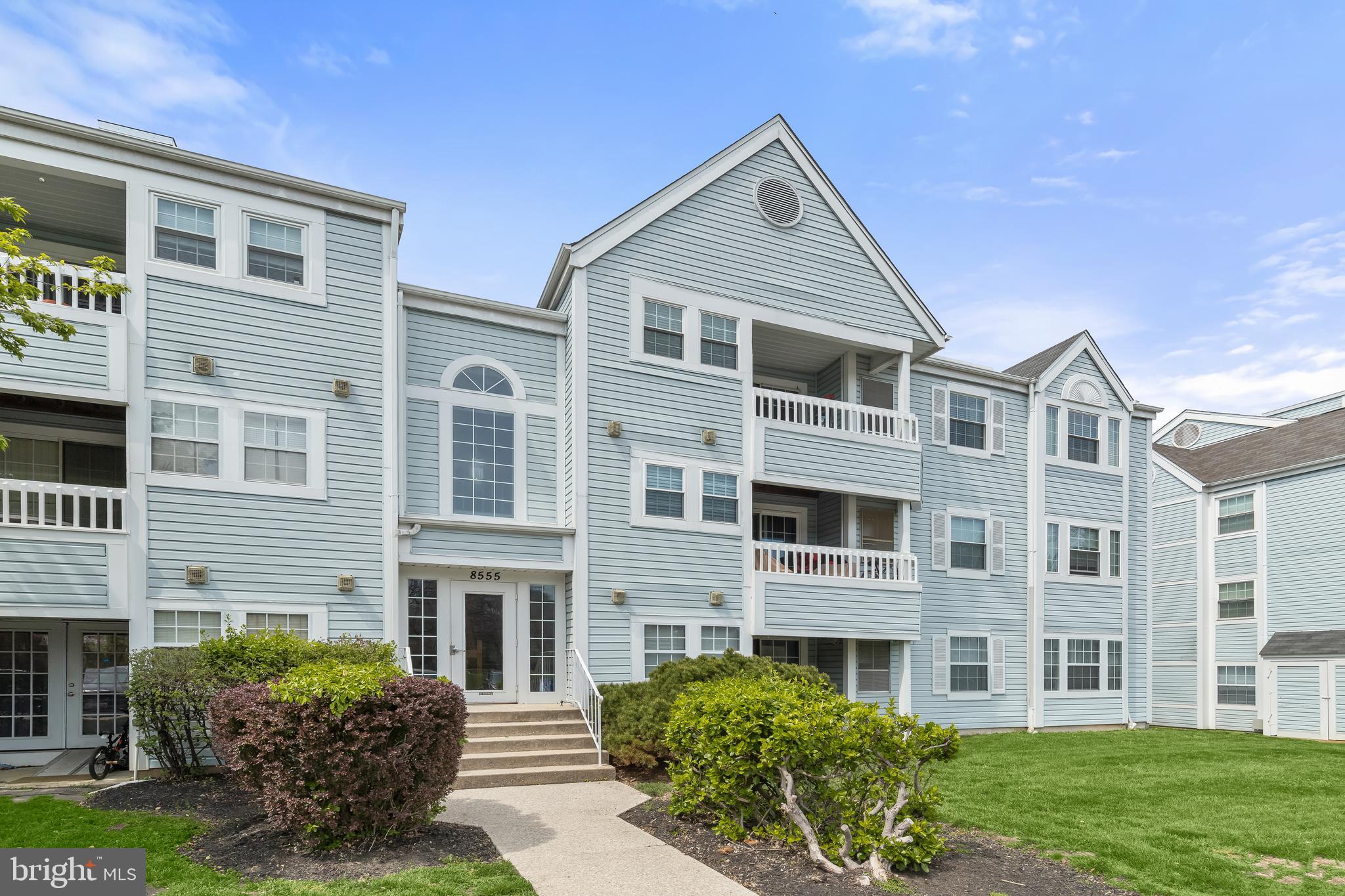 VILLAGE OF MONTGOMERY RUN - Residential