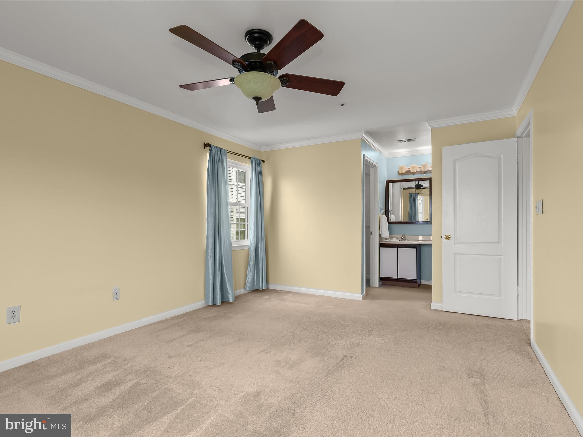 VILLAGE OF MONTGOMERY RUN - Residential