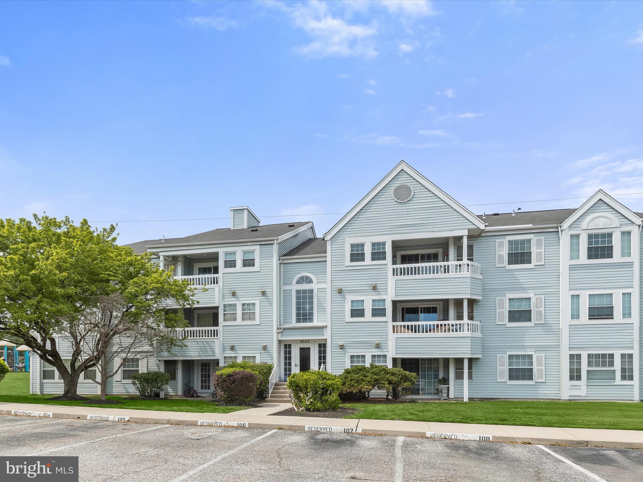 VILLAGE OF MONTGOMERY RUN - Residential