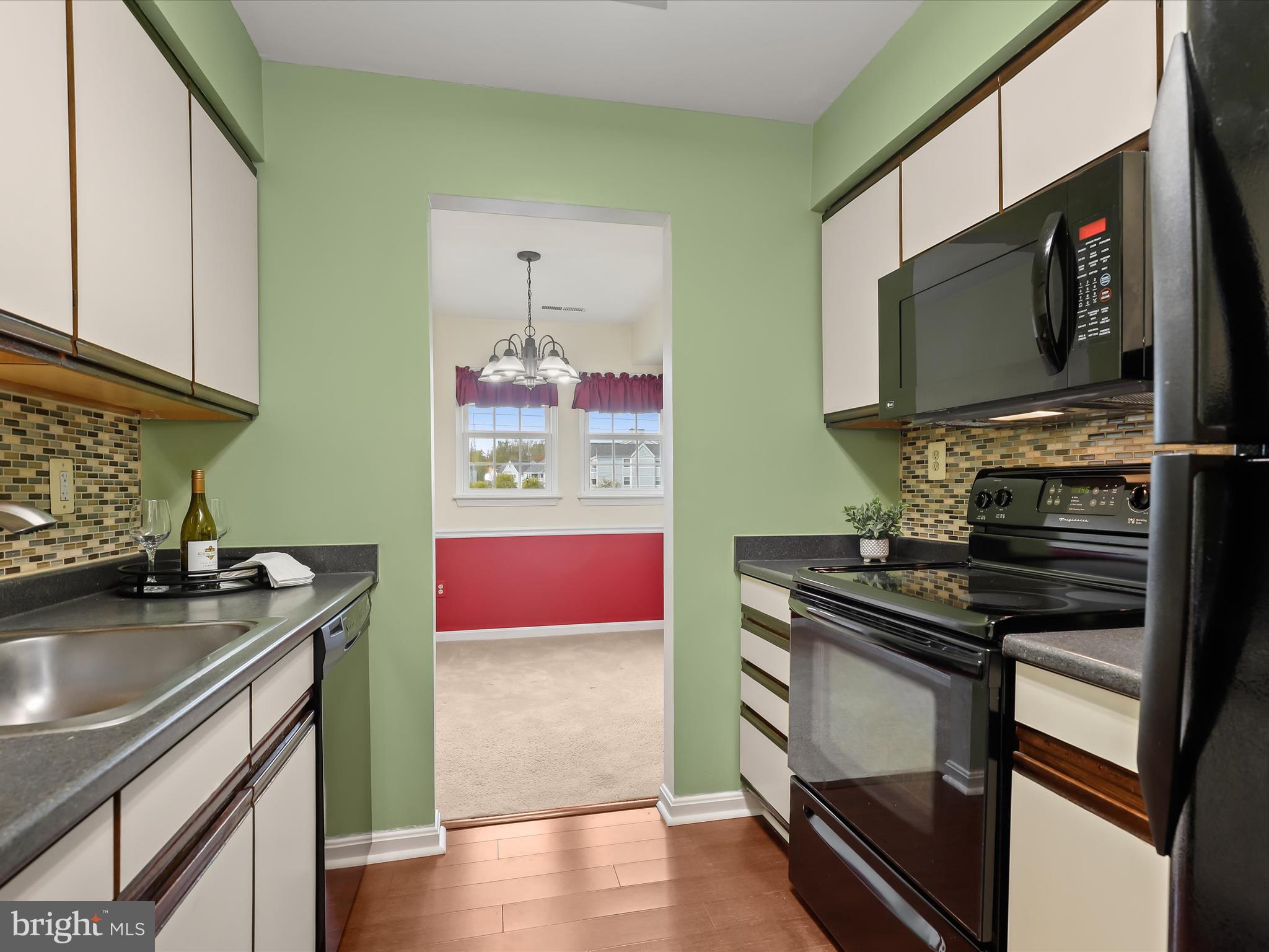 VILLAGE OF MONTGOMERY RUN - Residential