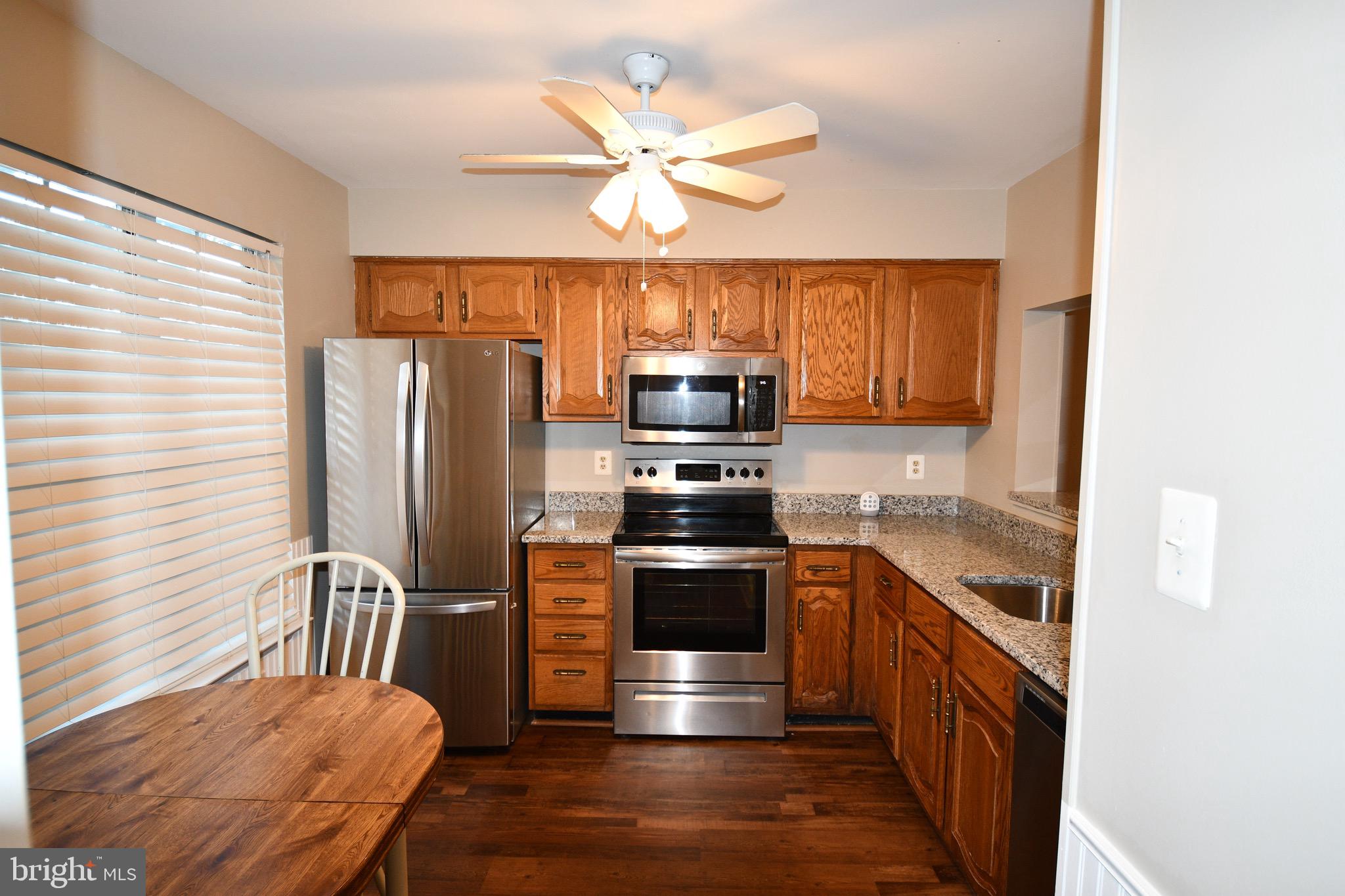 GARYWOOD - Residential Lease