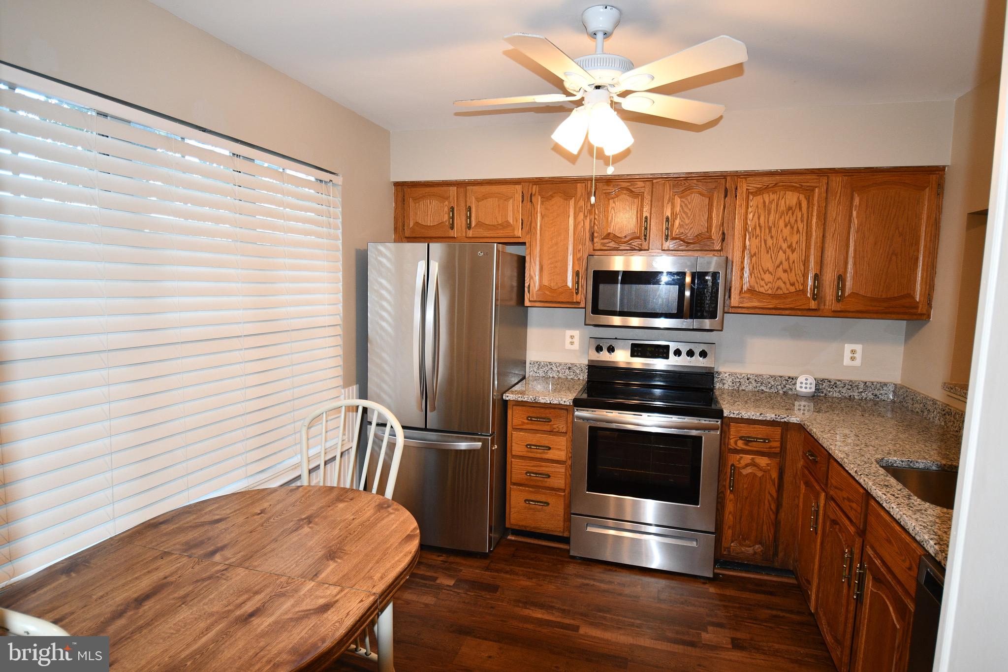 GARYWOOD - Residential Lease