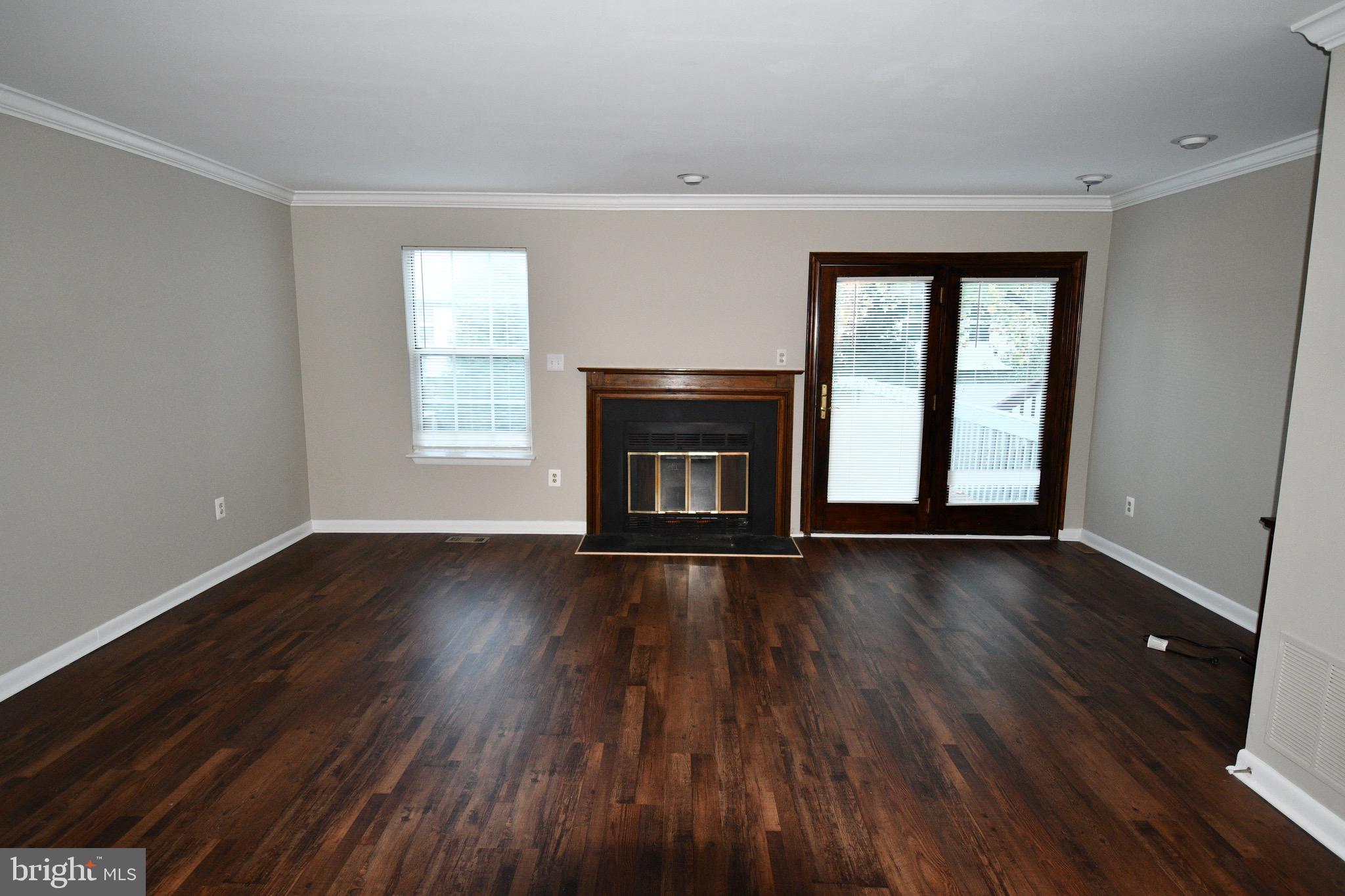 GARYWOOD - Residential Lease