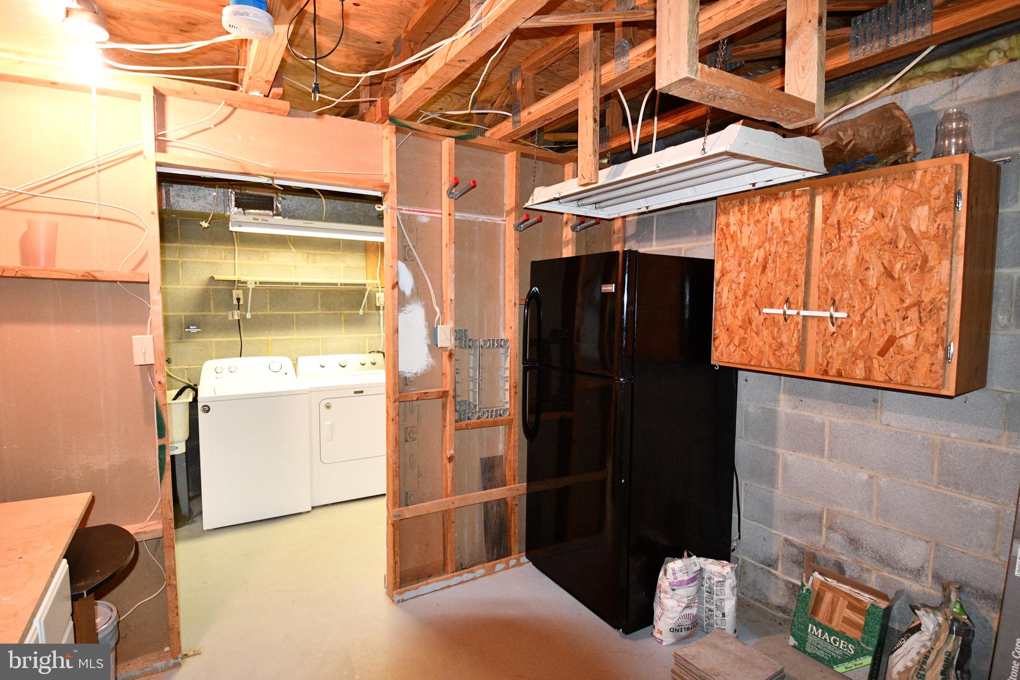 GARYWOOD - Residential Lease