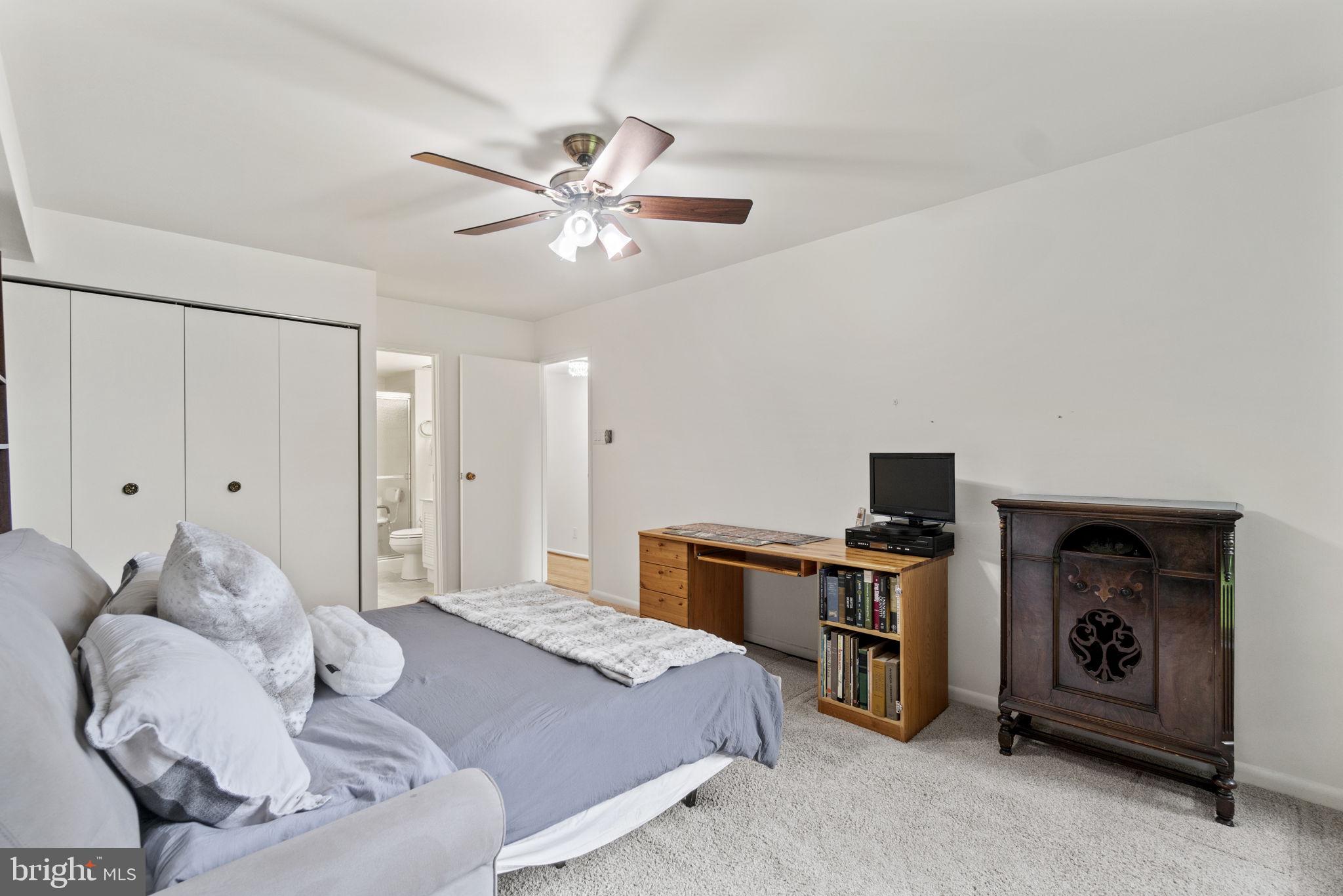 SUMNER VILLAGE - Residential