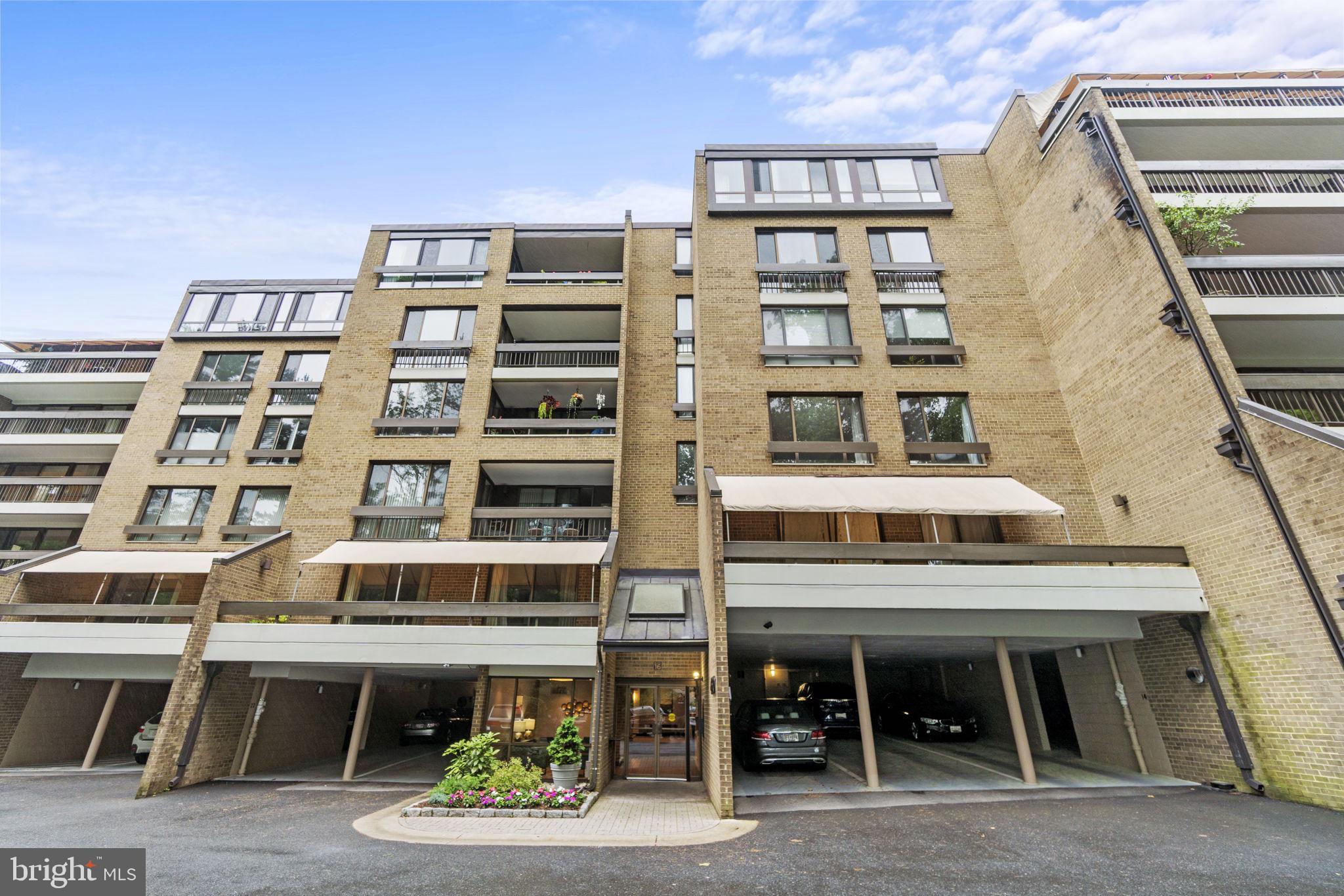 SUMNER VILLAGE - Residential