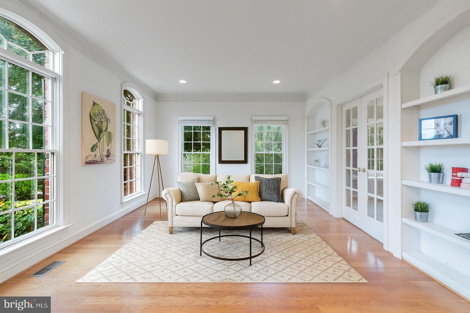 STONELEIGH - Residential