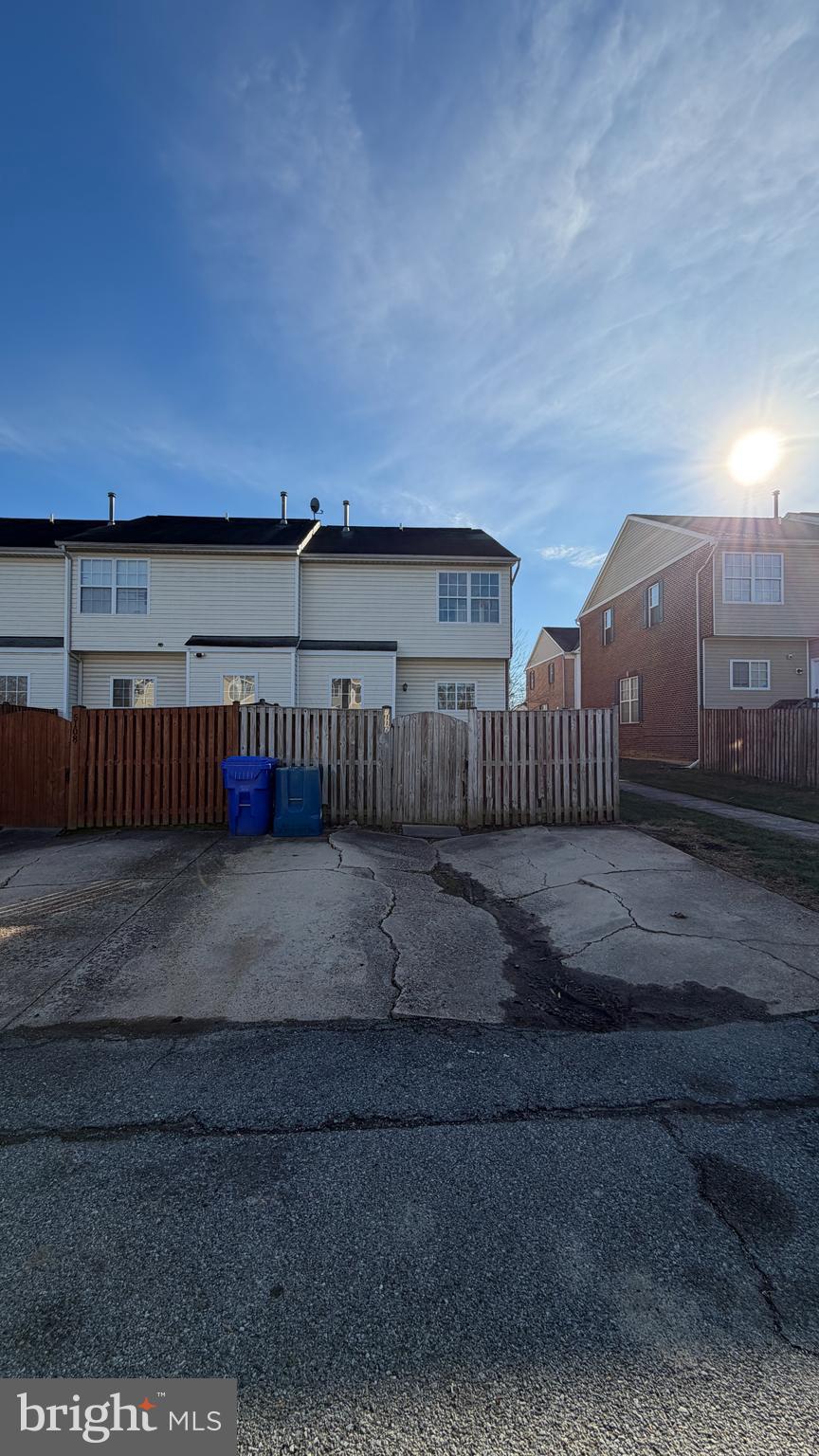 ST CHARLES DORCHESTER - Residential