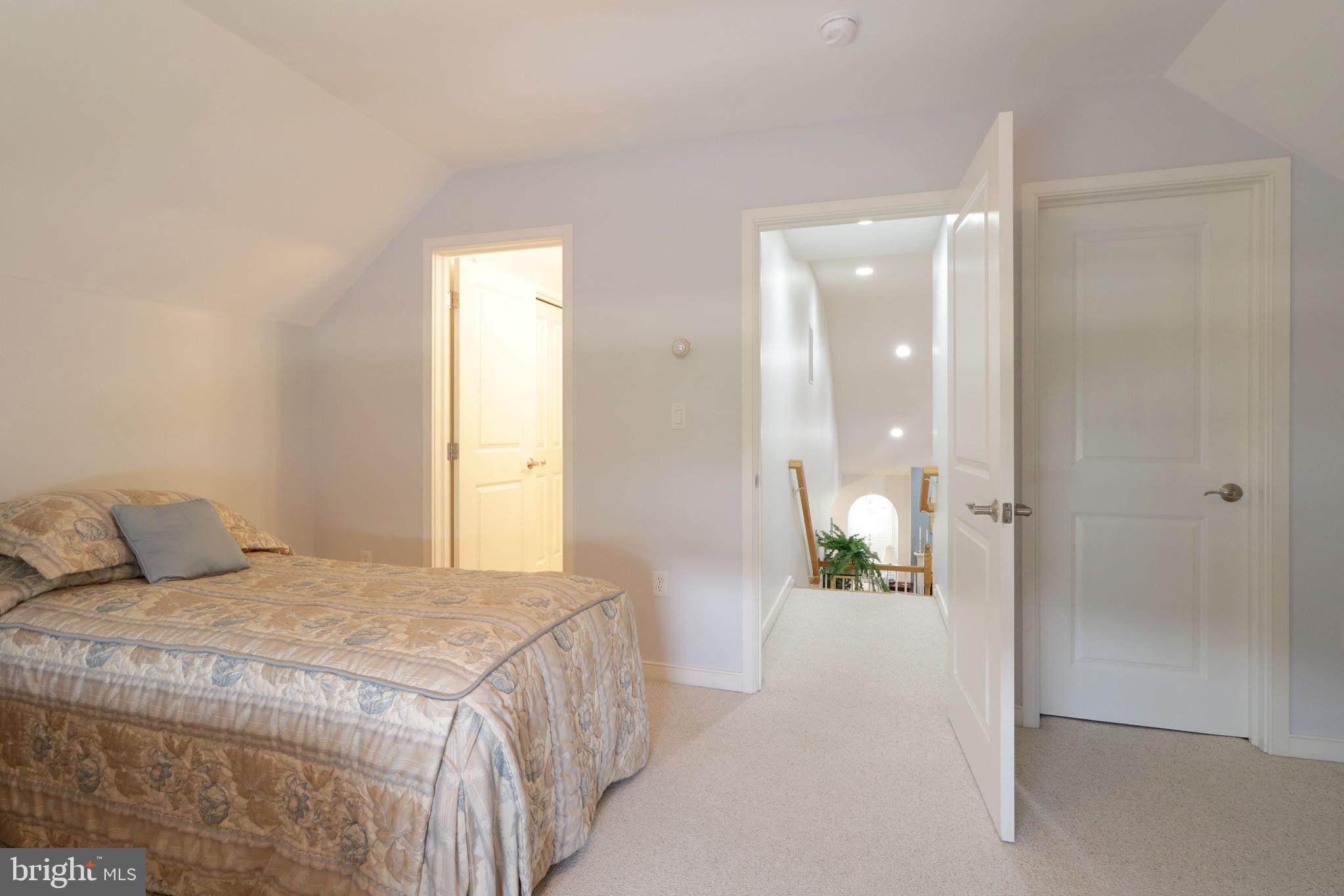 COBBLE CREEK - Residential