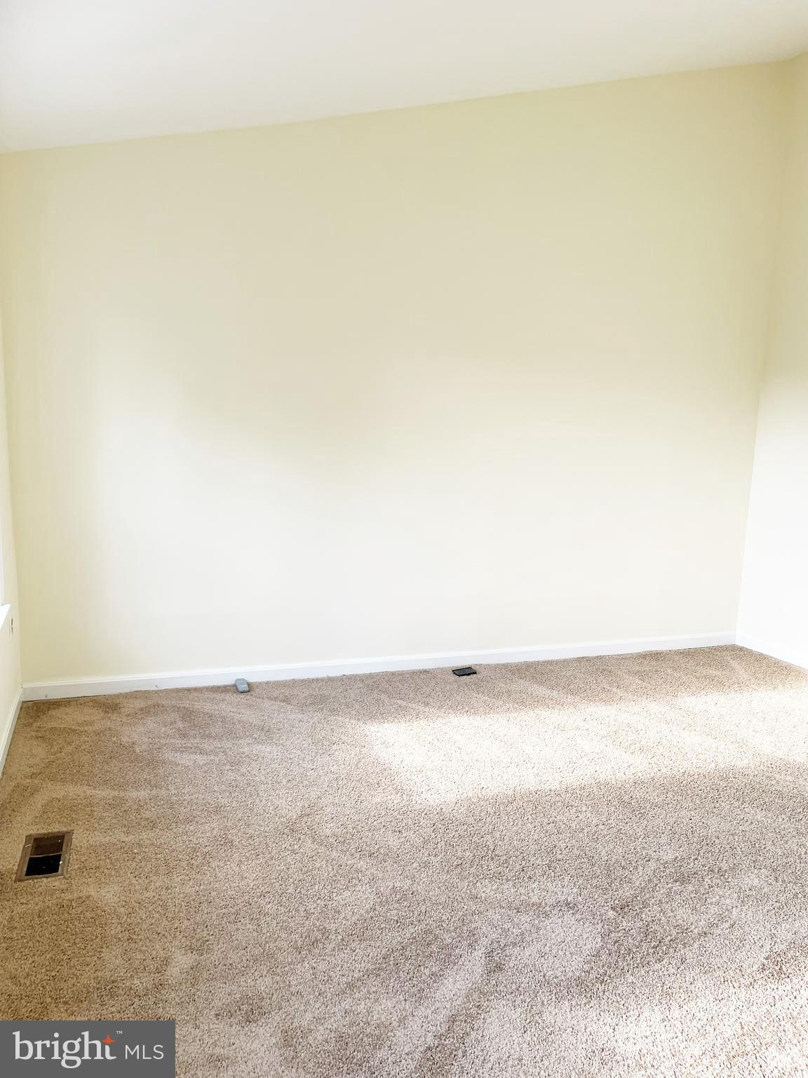 LARGO WOODS - Residential