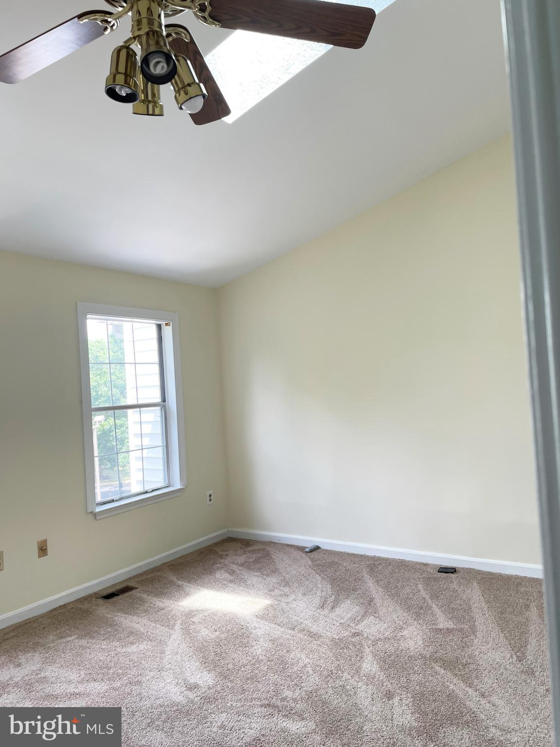 LARGO WOODS - Residential