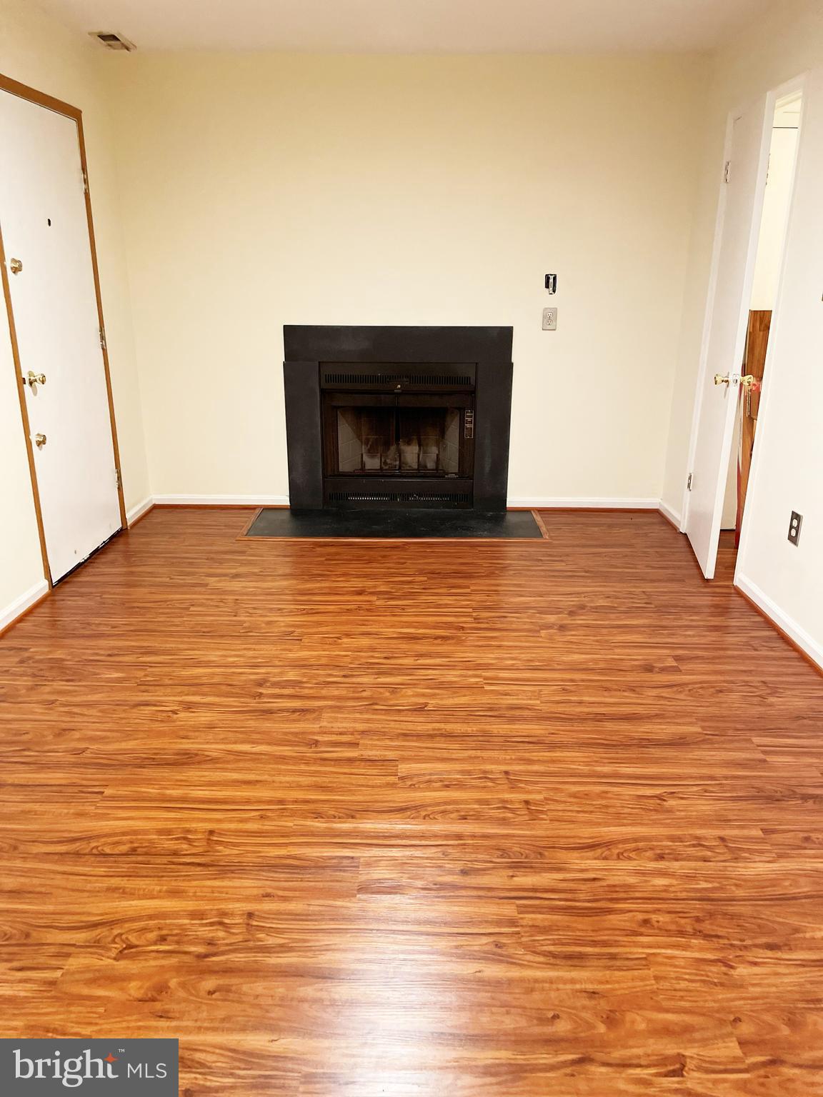 LARGO WOODS - Residential