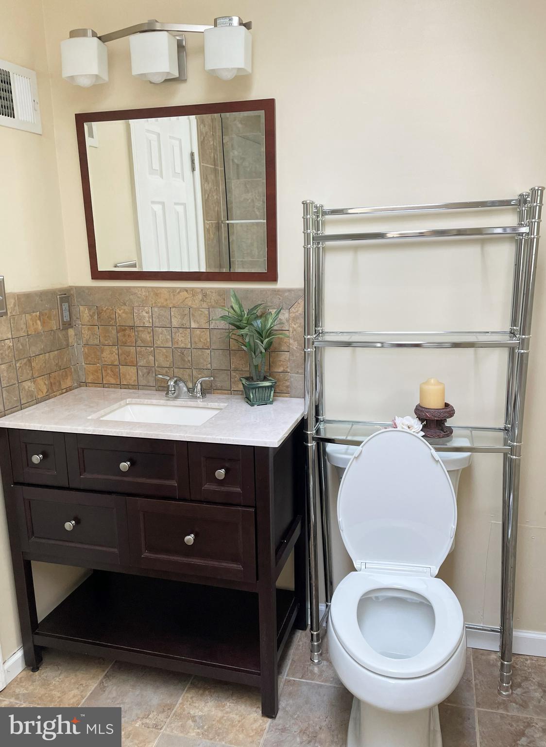 LARGO WOODS - Residential