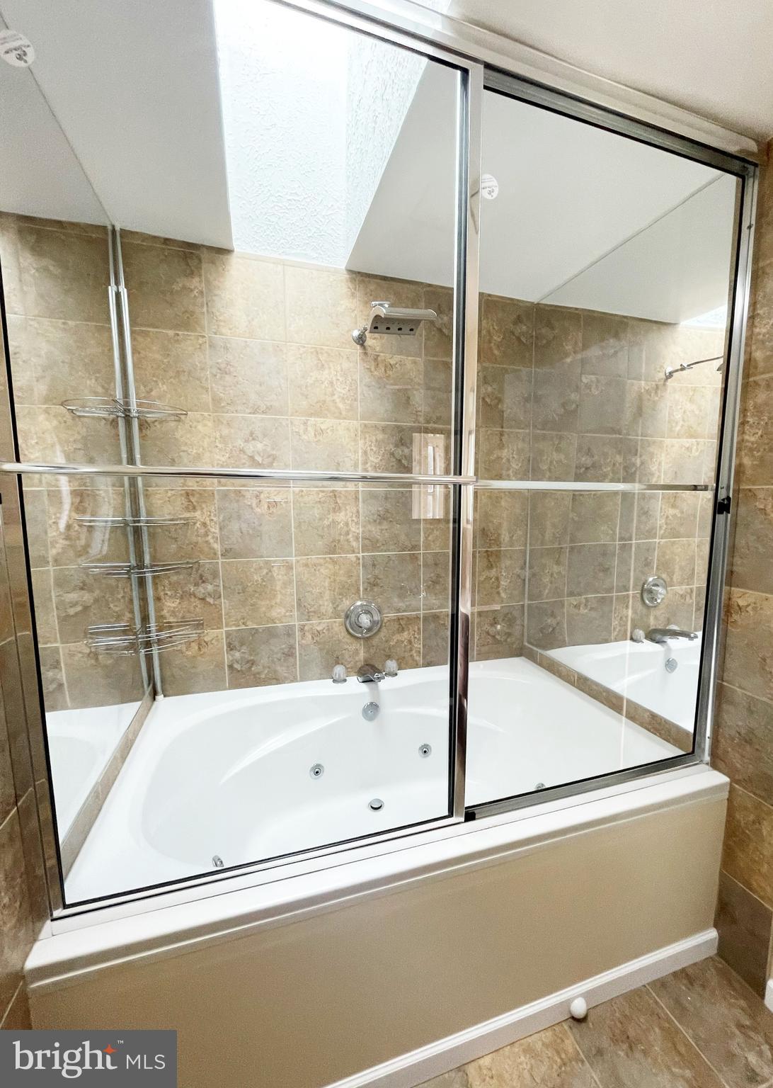 LARGO WOODS - Residential