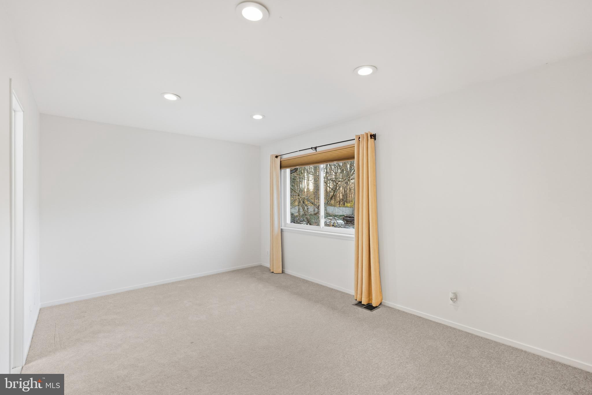 MOSBYS LANDING - Residential