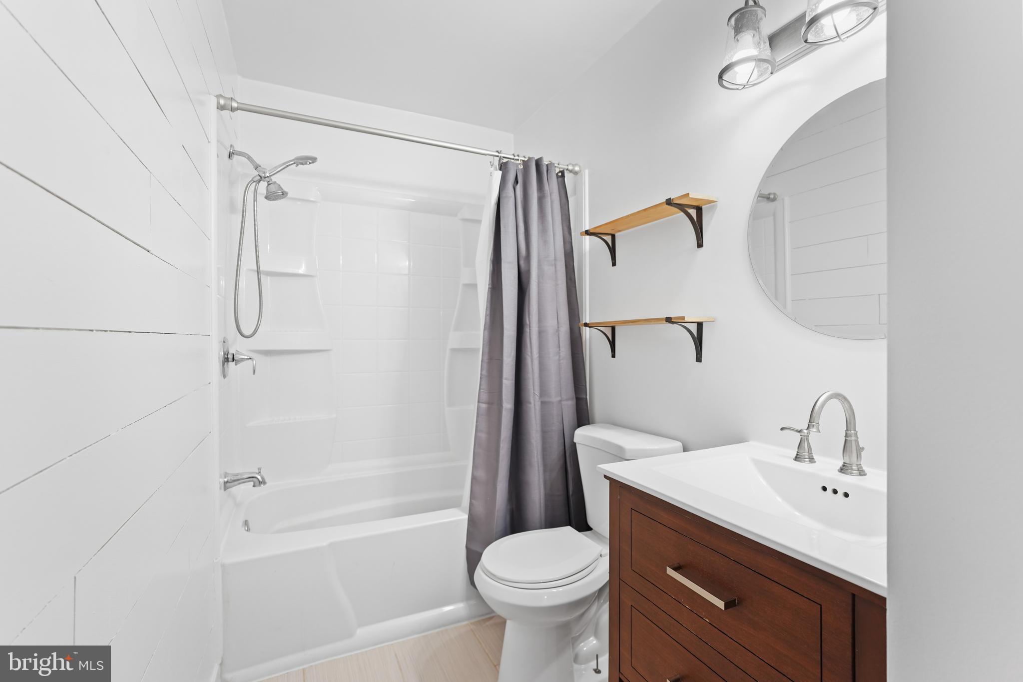 MOSBYS LANDING - Residential