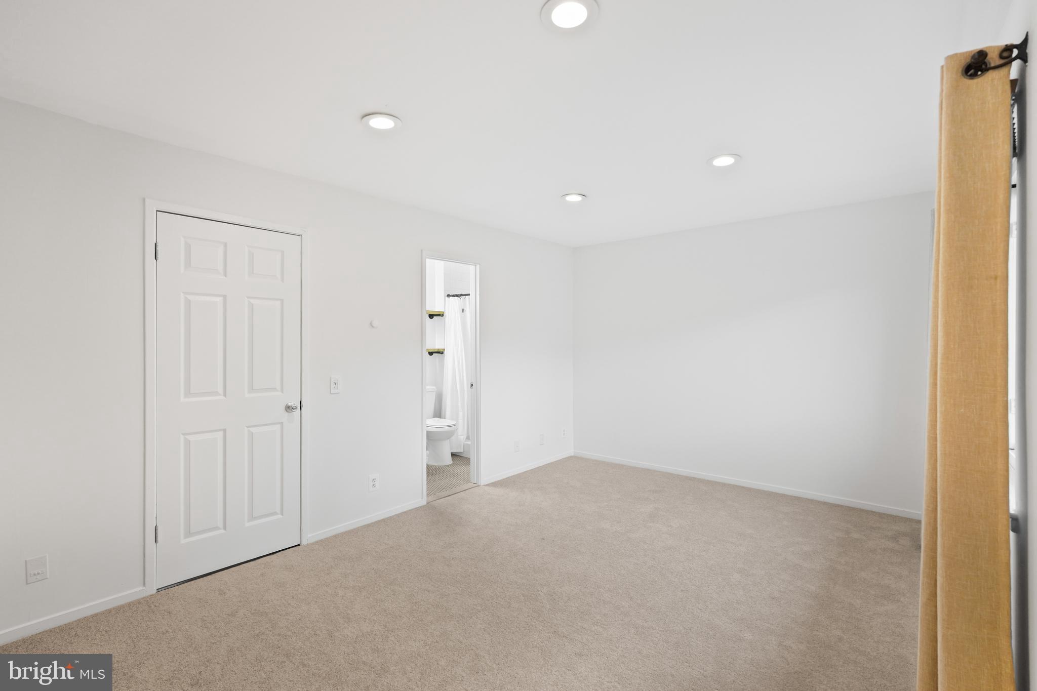 MOSBYS LANDING - Residential