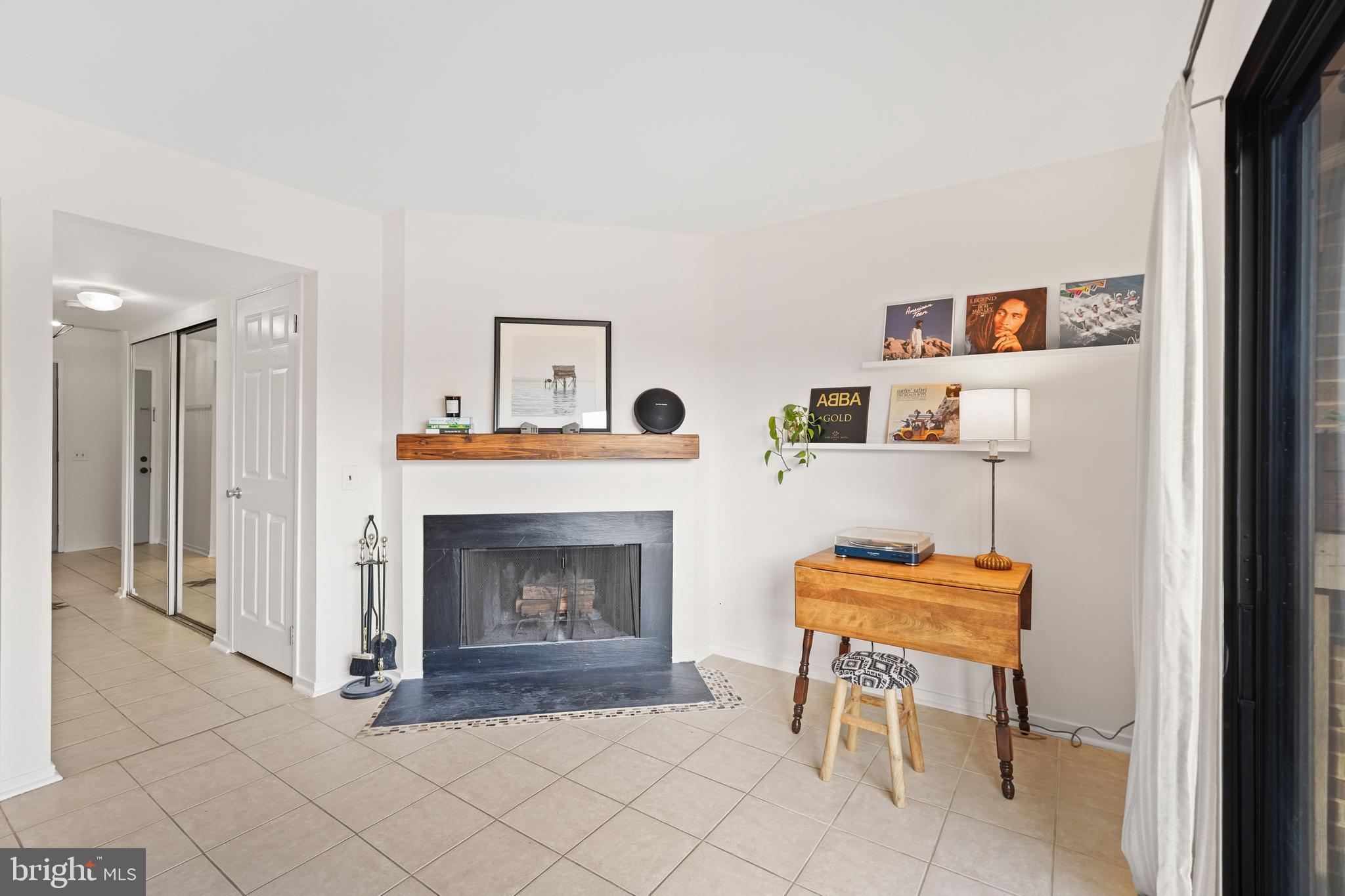 MOSBYS LANDING - Residential