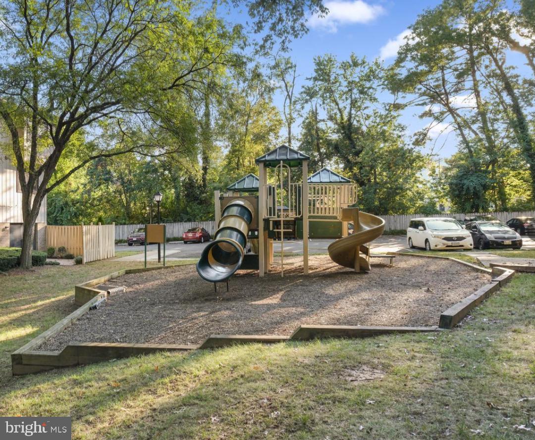 MOSBYS LANDING - Residential