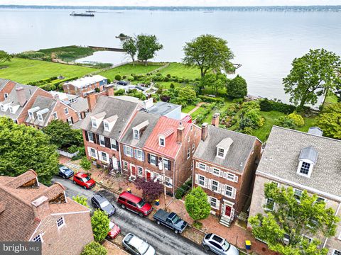 Photo of 13 The Strand, NEW CASTLE, DE 19720 (MLS # DENC2081122)