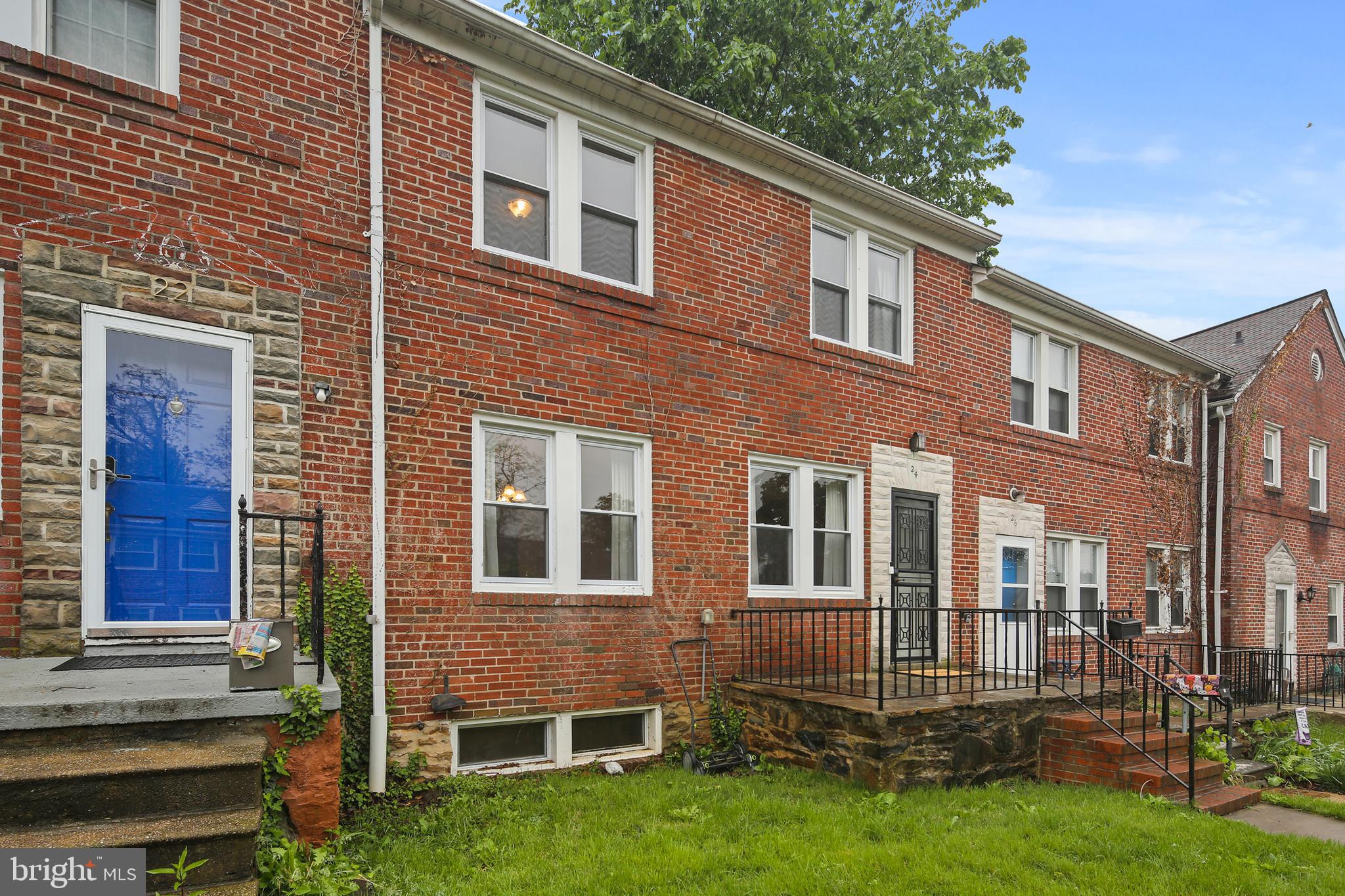 24 BRIARWOOD ROAD
