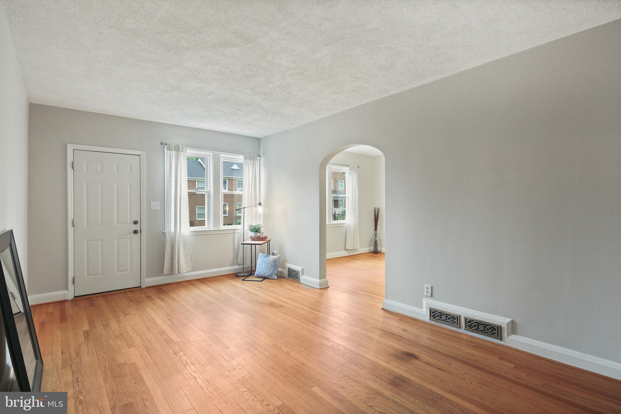 24 BRIARWOOD ROAD