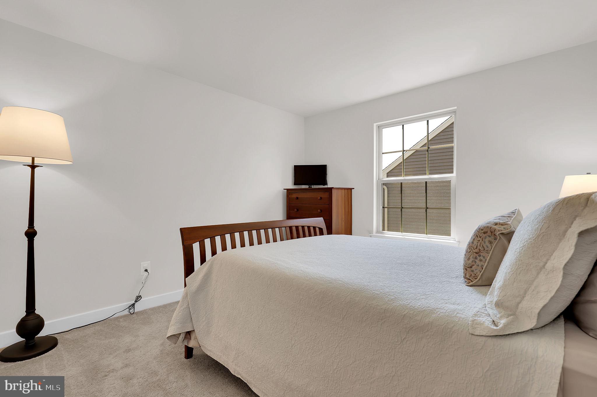 LAKE LINGANORE EAGLEHEAD - Residential