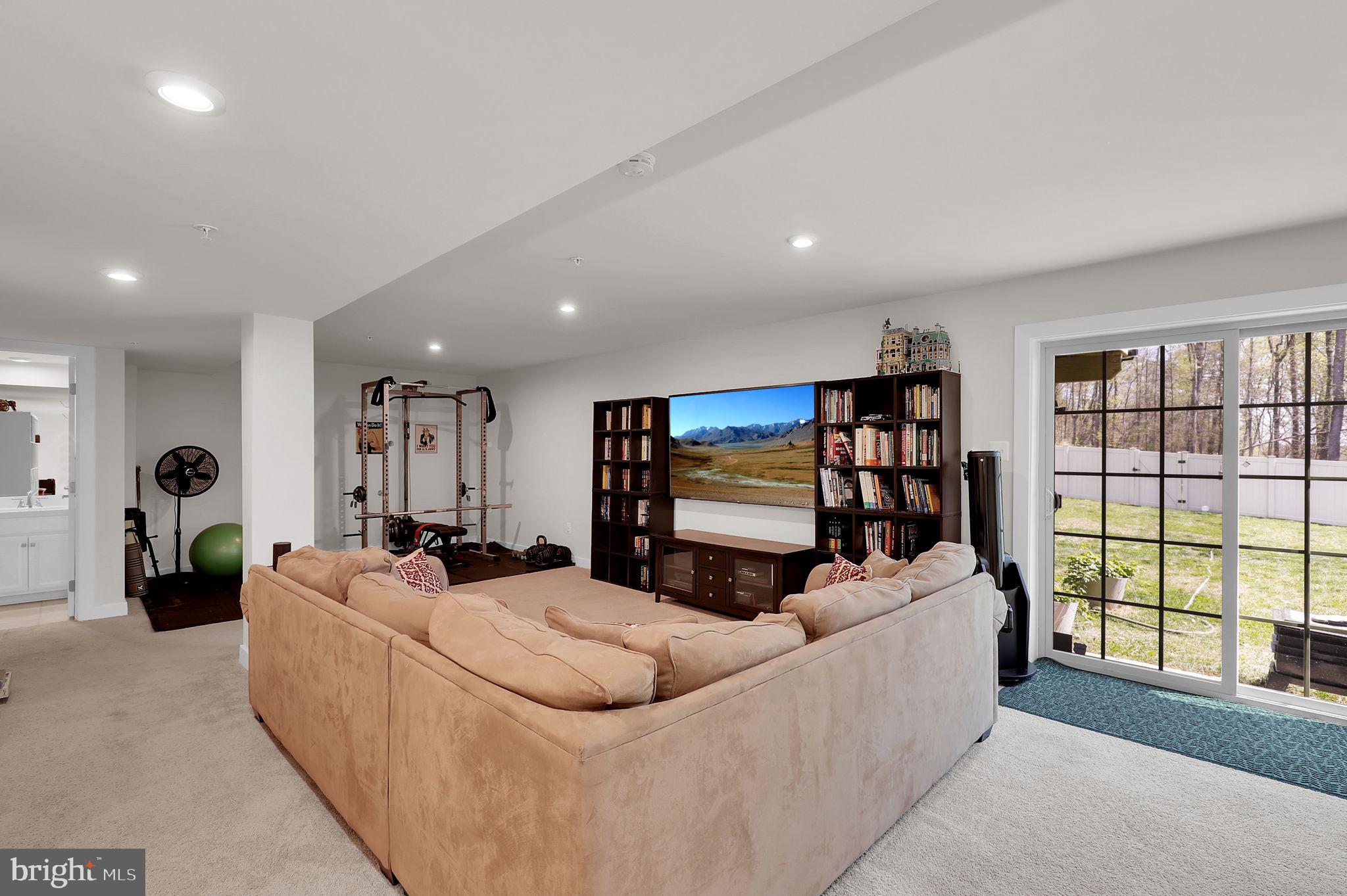 LAKE LINGANORE EAGLEHEAD - Residential