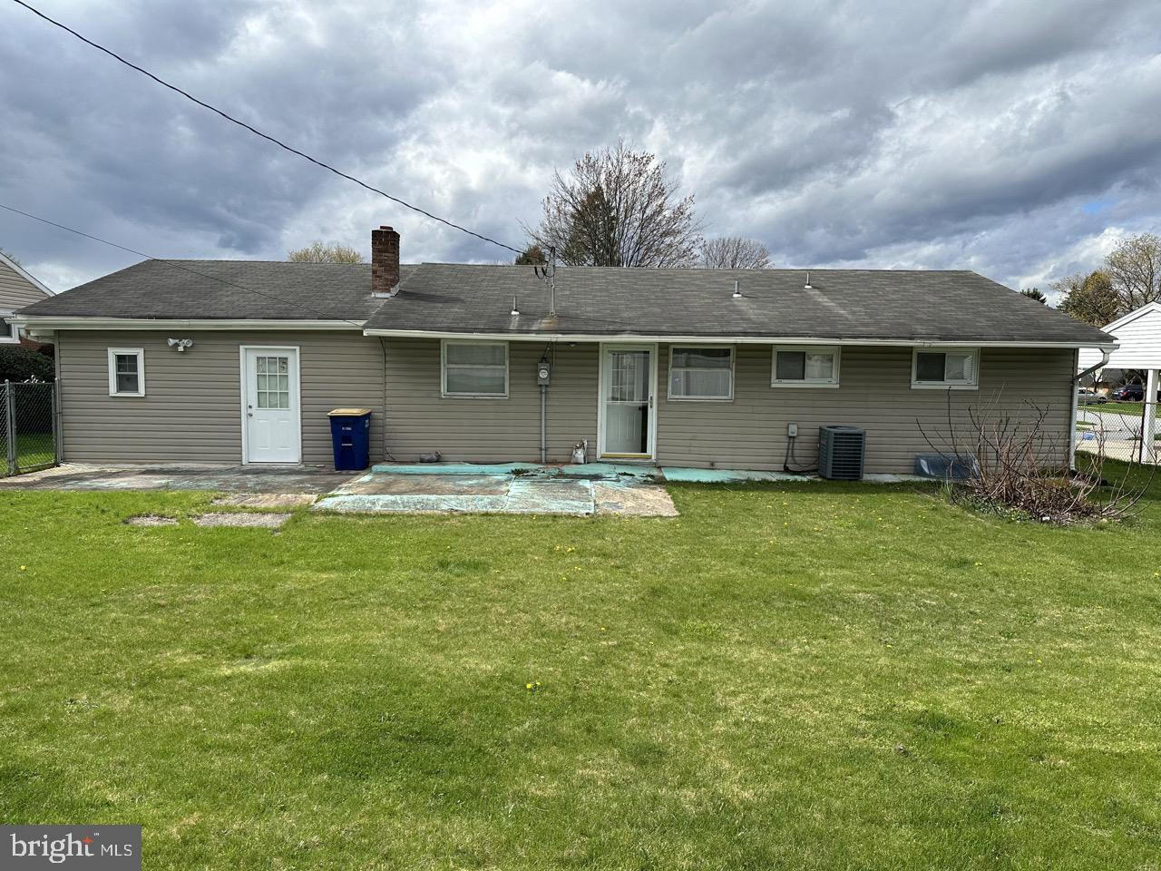 WINDSOR PARK - Residential Lease