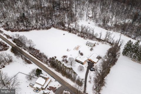 MAPLE GROVE ROAD MOHNTON PA 19540