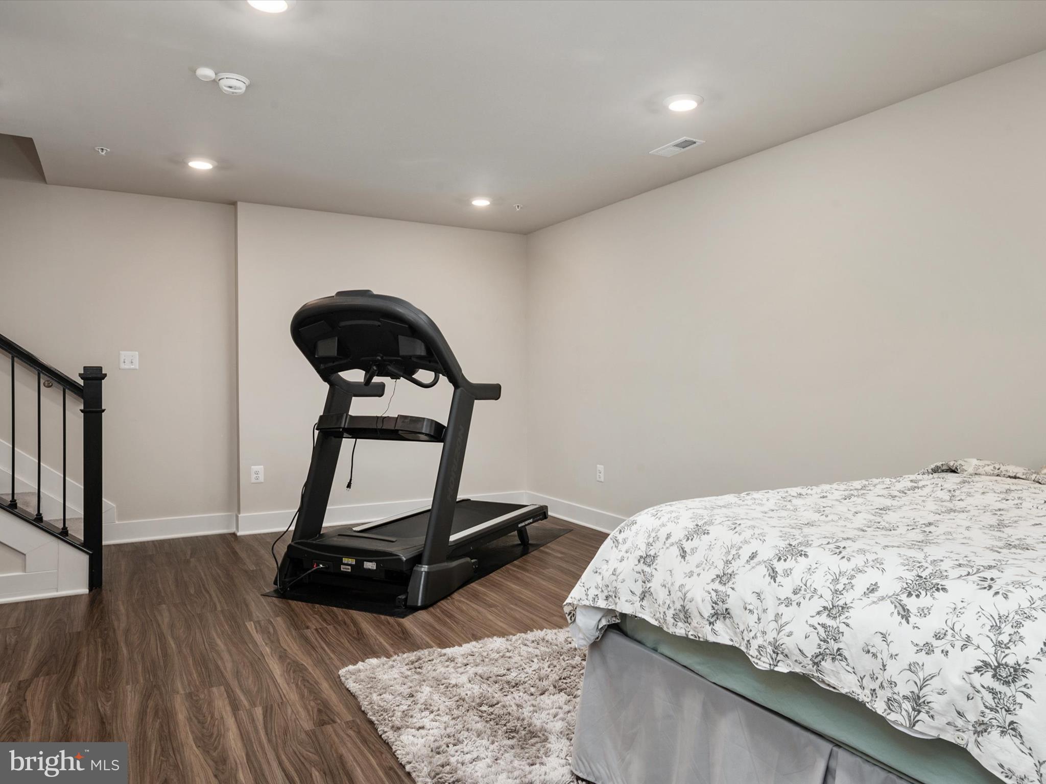 PARKSIDE PRESERVE - Residential Lease