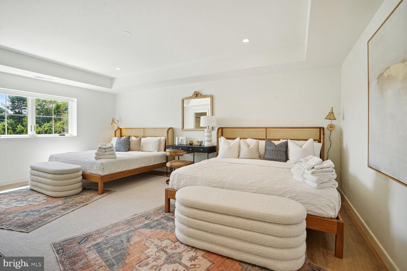 RESIDENCES AT SALAMANDER - Residential