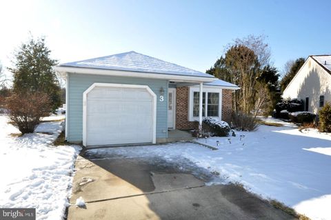 3 AVANDALE COURT MOUNT LAUREL NJ 08054