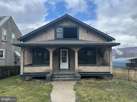 Homes For Sale - 810 N Pocahontas Avenue<br/> Covington City County, COVINGTON, VA 24426