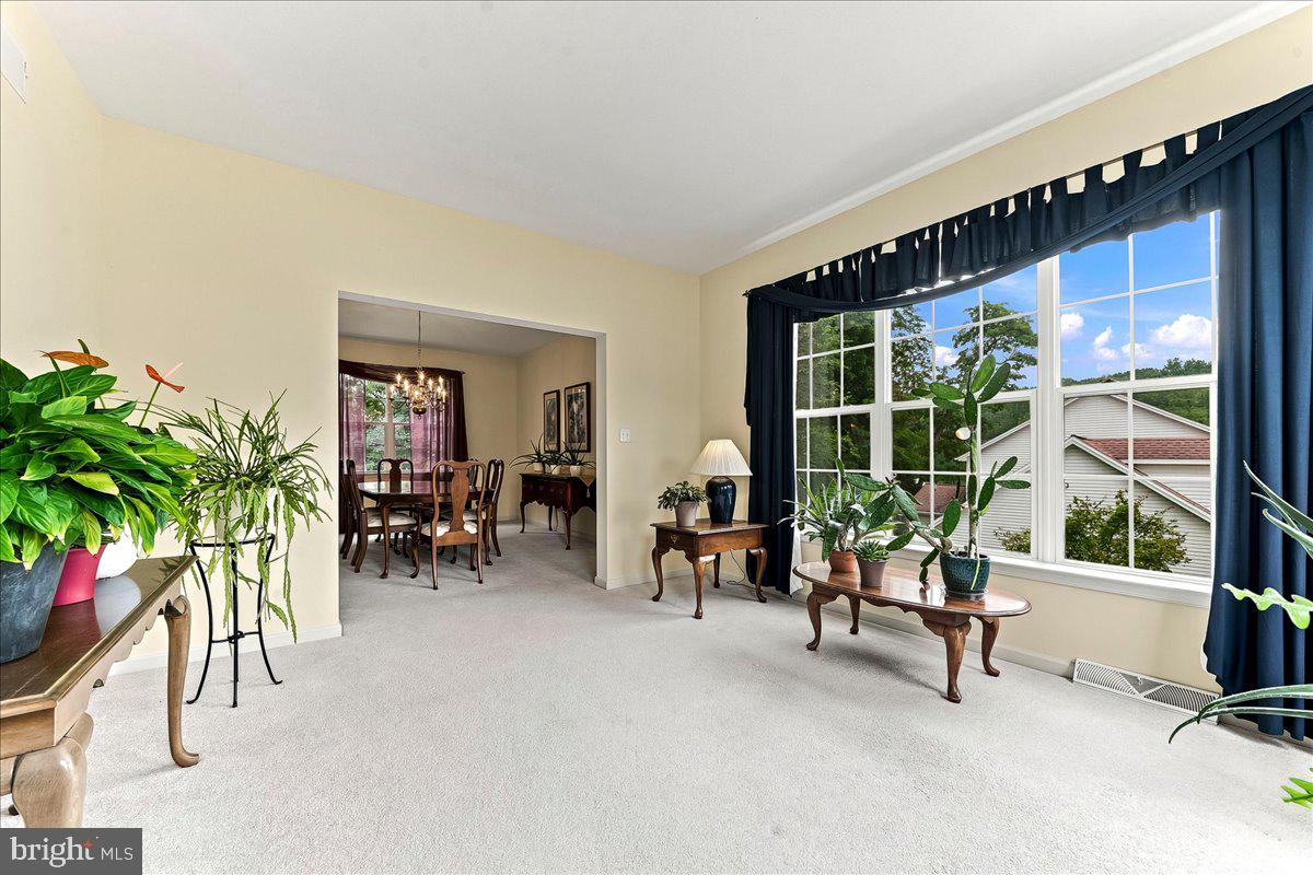 125 FIELDSTONE COURT