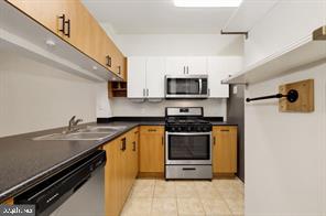 ASHMORE AT GERMANOWN COMMUNITY - Residential Lease