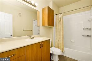 ASHMORE AT GERMANOWN COMMUNITY - Residential Lease