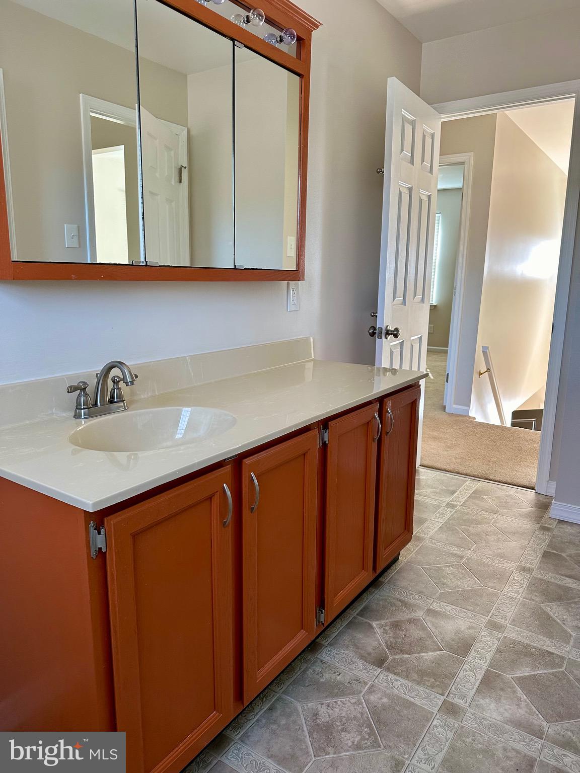 VALLEY SPRINGS - Residential Lease