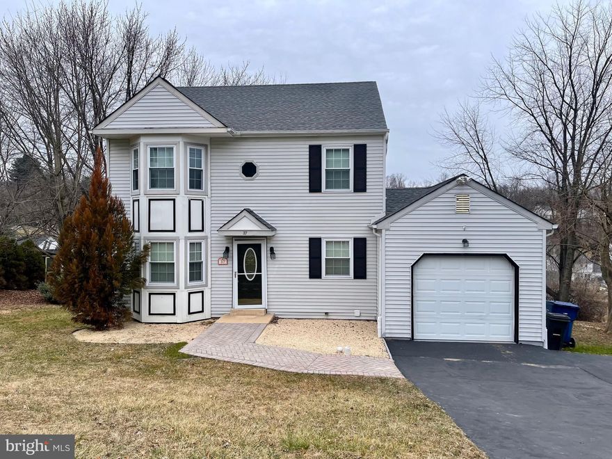 Welcome to Valley Springs...  3 Bedroom, 1-1/2 Bath, single home in Valley Township.  Pavers lead you from the driveway to the front door.  Freshly painted, new hardwood on the entire first floor, separate dining room, living room, 1/2 bath and beautiful updated kitchen with pantry, cabinets with pullouts, kitchen island, recessed lighting, breakfast area with sliders to deck - deck has a gate to the back yard with shed.  First floor laundry with built in cabinets and a door leading to the garage.  Basement is partially finished.  Upstairs you will find three bedrooms and hall bath.  Main bedroom also has a separate door to the bathroom.  Welcome home!!!