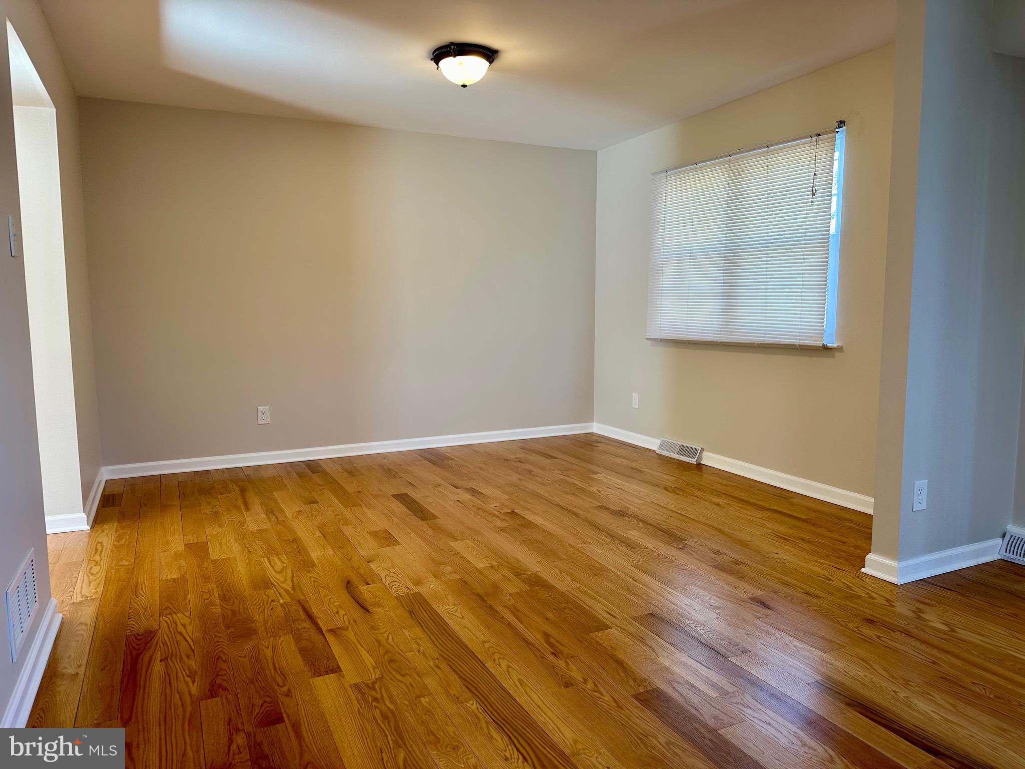 VALLEY SPRINGS - Residential Lease