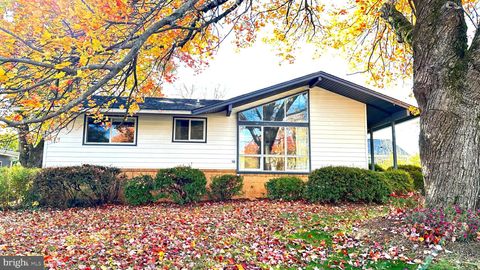 8517 MARQUETTE STREET VIENNA VA 22180